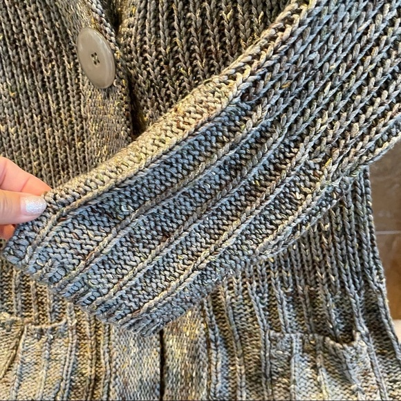 BCBG MaxAzria Green Hooded Pocketed 3/4 Sleeve Sweater - Picture 8 of 12